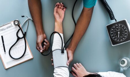 من أخطار النفايات على صحة الإنسان